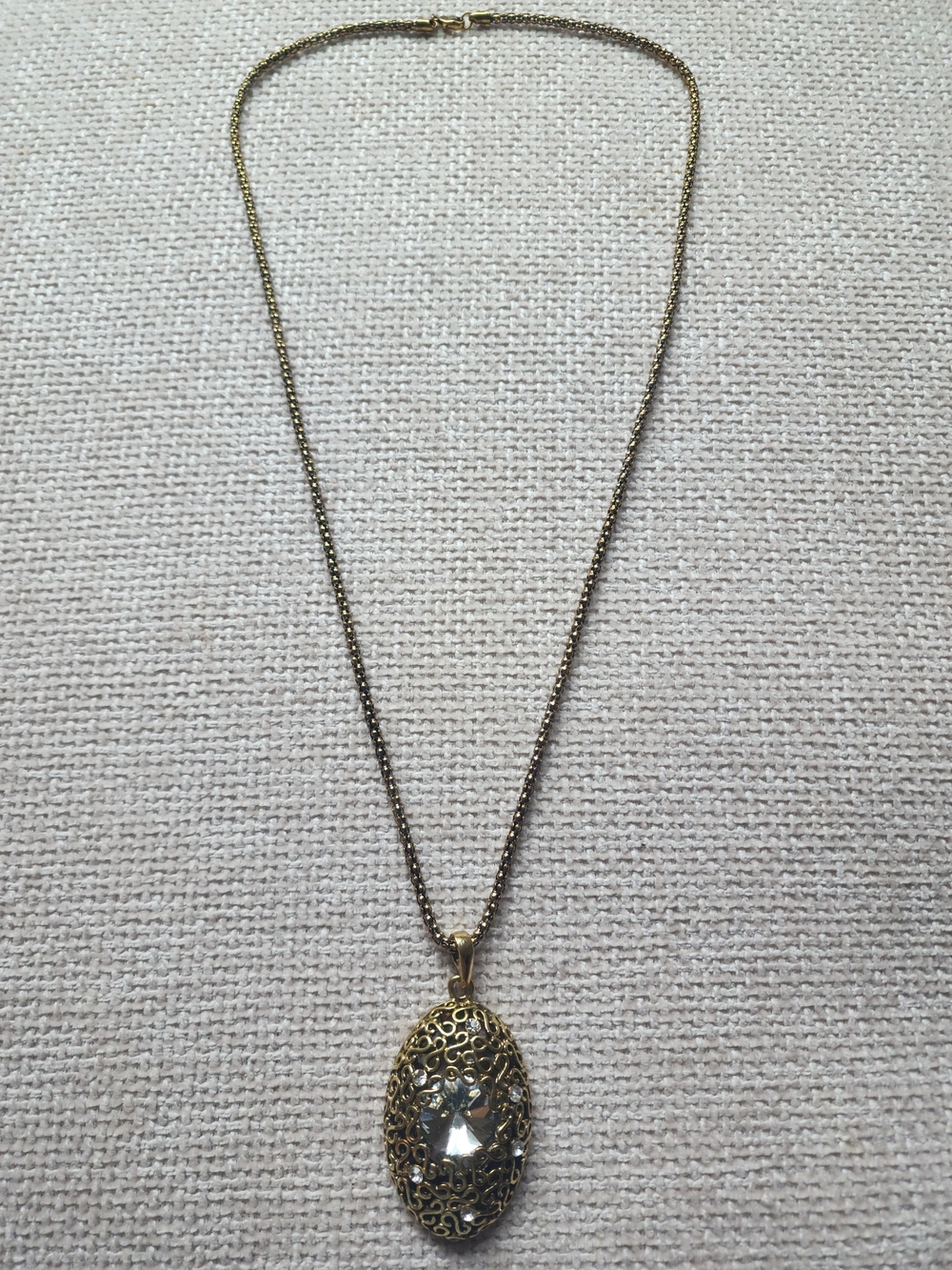 Vintage Gold Tone Filigree Rivoli Crystal Pendant Necklace Rhinestone 28”